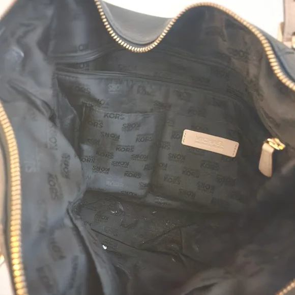 Large Michael Kors Bag - Picture 6 of 12